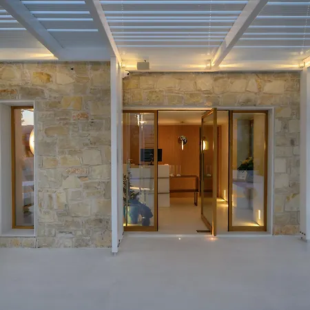 Hotel The Island Concept Luxury Boutique Heated Pool 5*