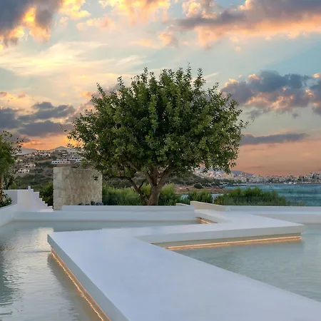 The Island Concept Luxury Boutique Heated Pool Hotel