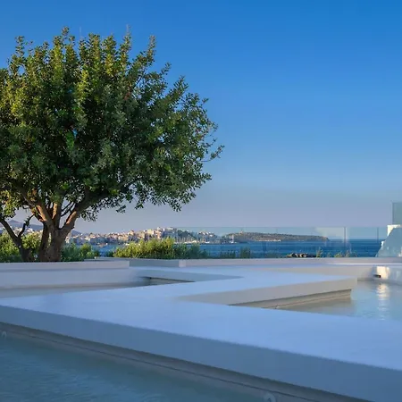 מלון The Island Concept Luxury Boutique Heated Pool