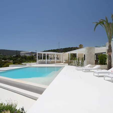 The Island Concept Luxury Boutique Heated Pool מלון